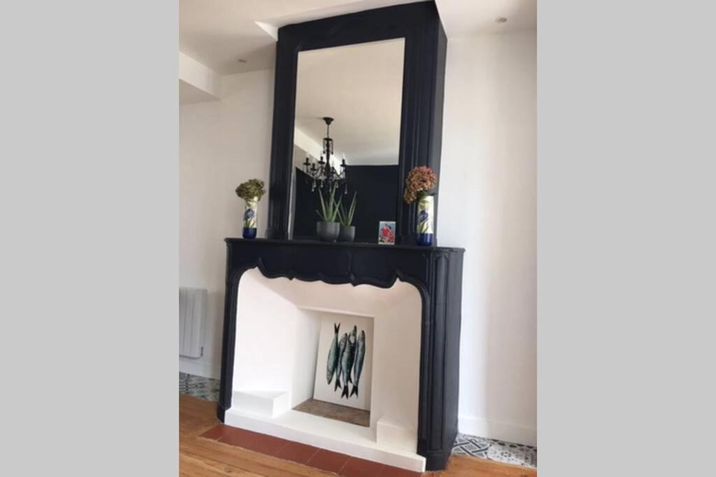 Appartement De Caractere Avec Terrasse. La Rochelle  Exterior foto
